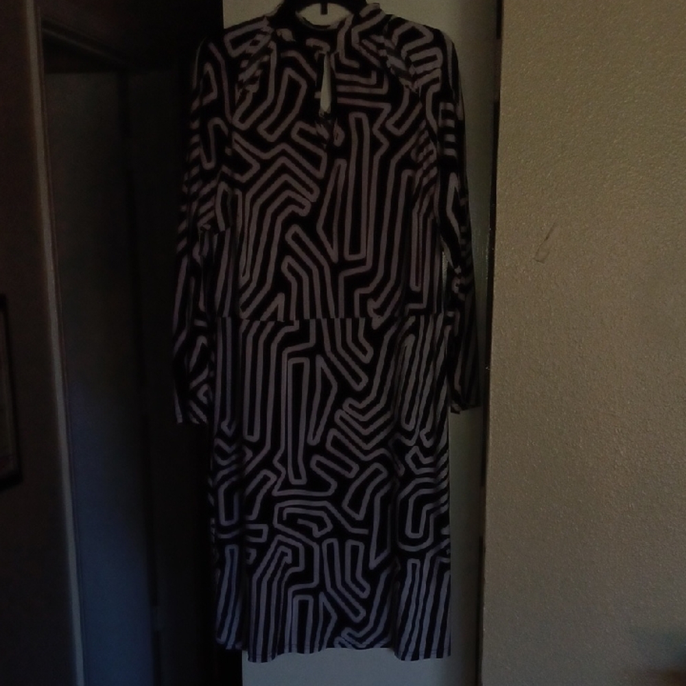 Ashley Stewart Black and White Sexy Long Sleeve Sheath Dress
